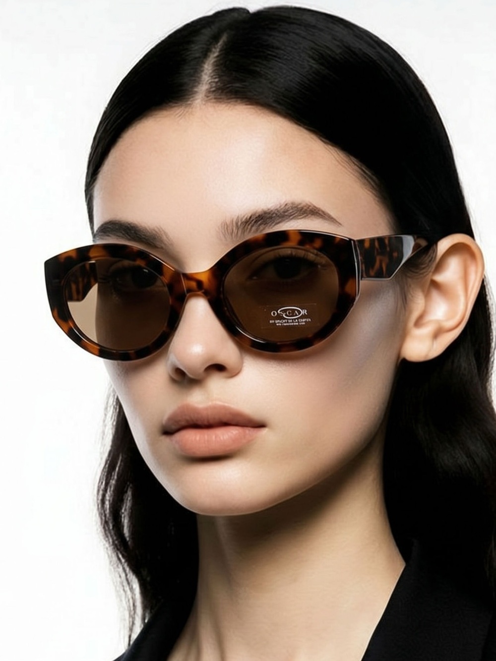 Oscar de la Renta Tortoiseshell Cat-Eye Sunglasses with Brown Lenses, NWT